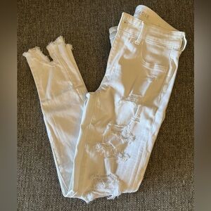 American Eagle skinny jeans. Size 6.